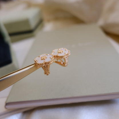 [Mystic]LUCKY  WHITE MOP EARRINGS