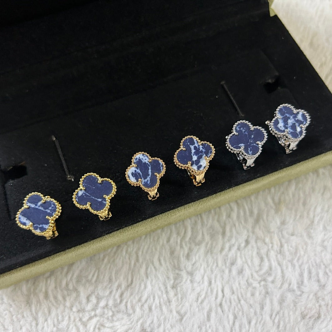 [Mystic]CLOVER PIETERSITE MEDIUM STUD EARRINGS