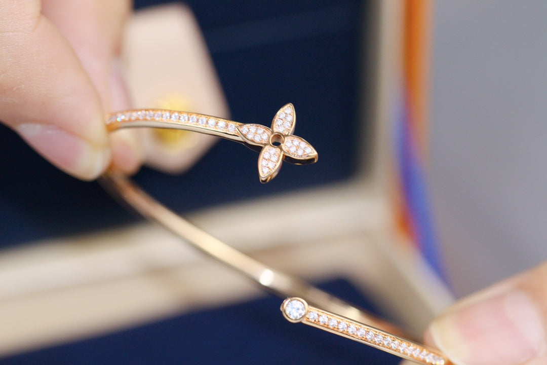 [Mystic]IDYLLE PINK GOLD OPEN BRACELET DIAMOND PAVED