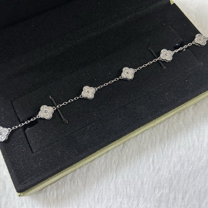 [Mysitc ]New CLOVER 6 MOTIF DIAMOND BRACELET