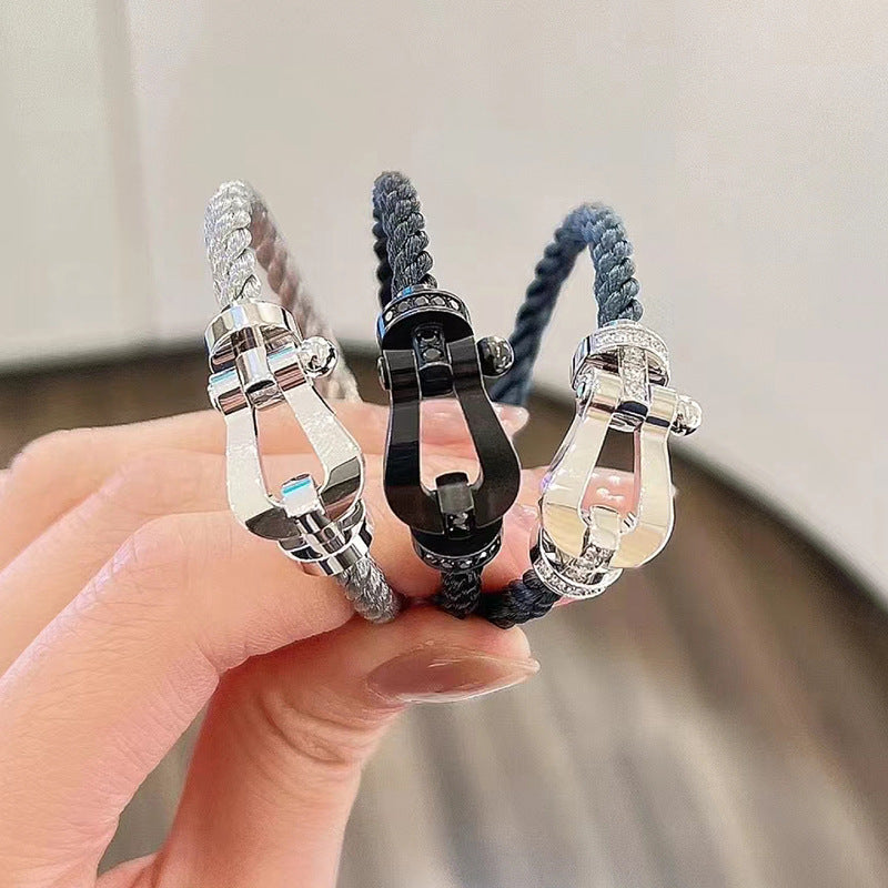 [Mystic]FORCE LARGE HORSESHOE HALF DIAMOND BRACELET SILVER
