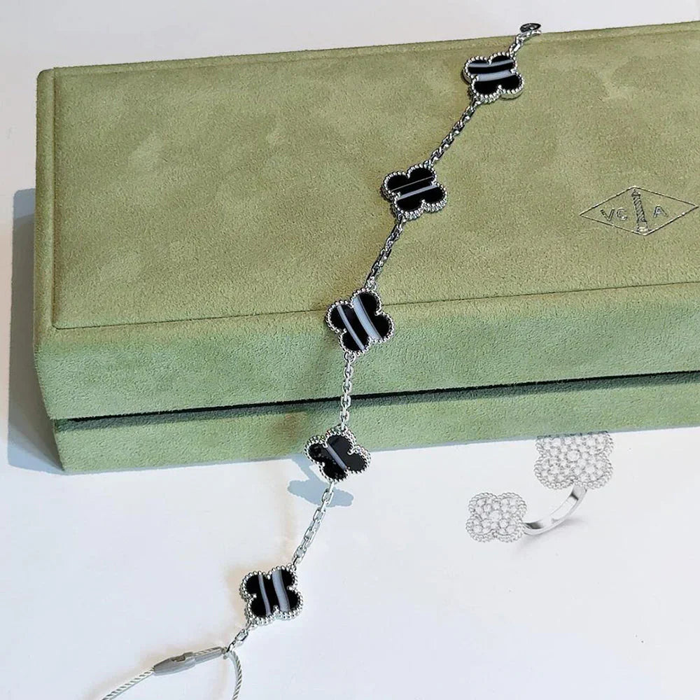 [Demi jewelry] CLOVER 5 MOTIF PULSAR STONE BRACELET COLLECTION-new