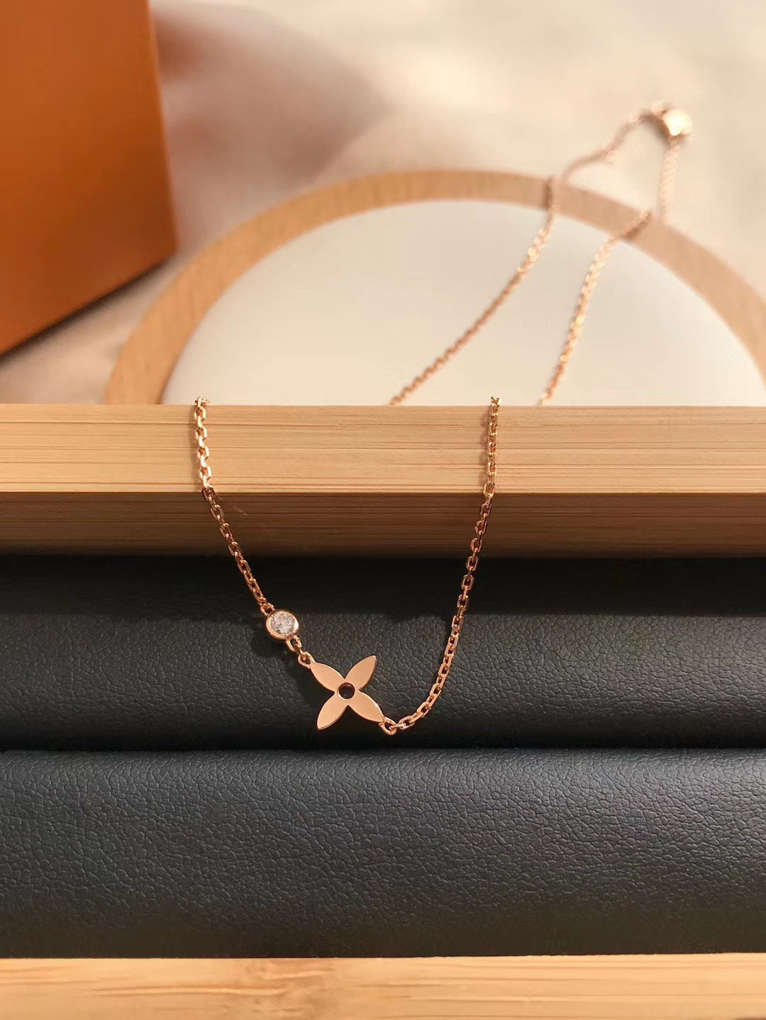 [Mystic]BLOSSOM PENDANT PINK GOLD AND DIAMOND