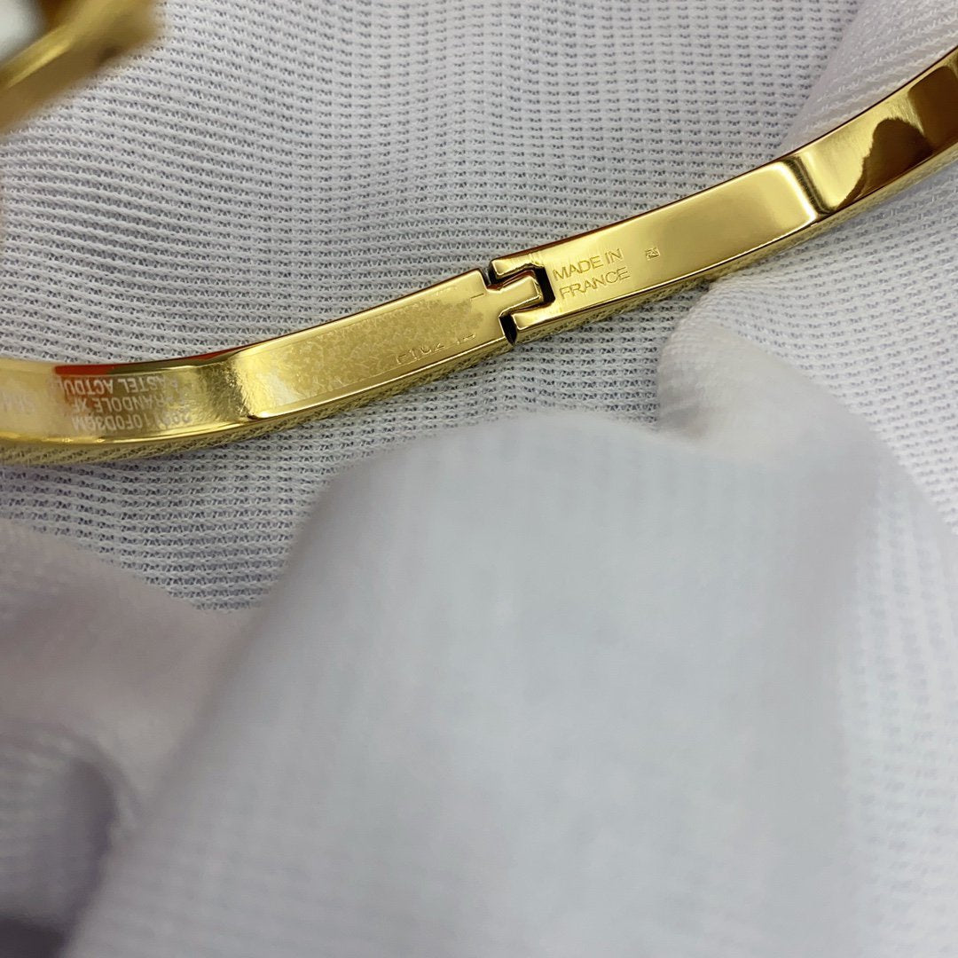 [Mystic]CLASSIC HM CLIC WHITE 8MM ENAMEL BRACELET