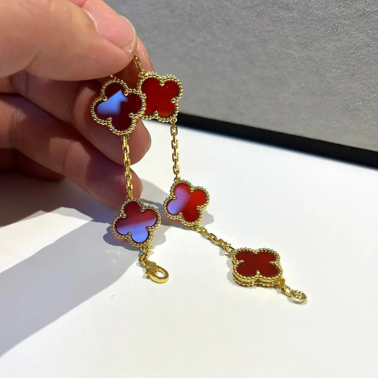 [Mystic] CLOVER 5 MOTIF RED CORNELIAN BRACELET COLLECTION