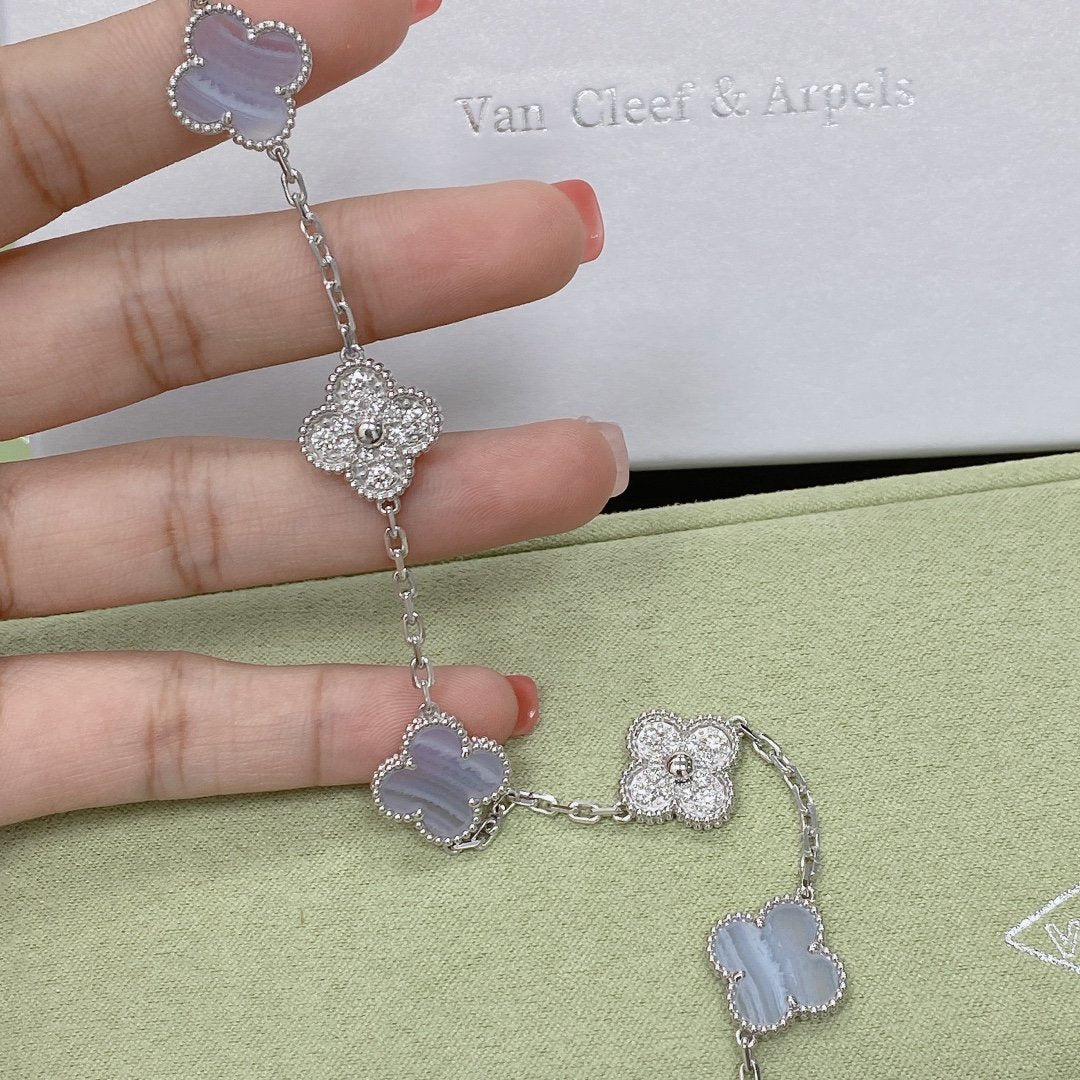 [Mystic] CLOVER 5 MOTIF PURPLE CHALCEDONY BRACELET COLLECTION