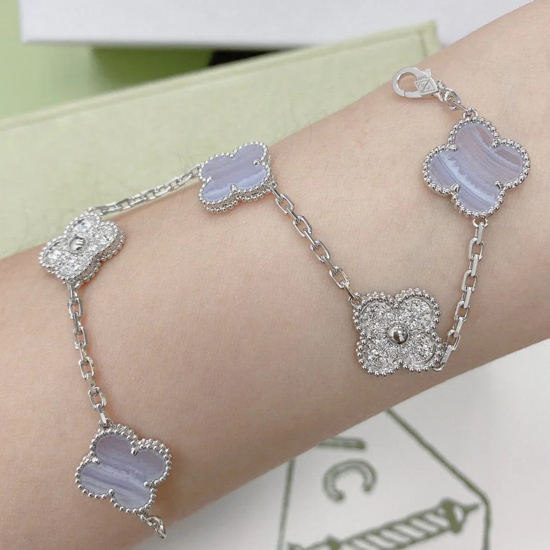 [Mystic] CLOVER 5 MOTIF PURPLE CHALCEDONY BRACELET COLLECTION