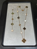 [Demi jewelry] 25 NEW CLOVER 15 MOTIFS GRAY MOTHER-OF-PEARL